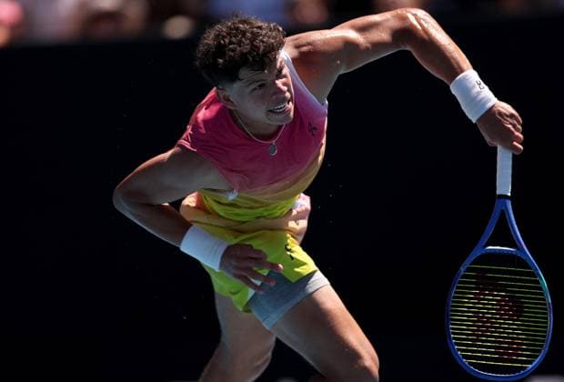 Ben Shelton of USA in action Australian Open, Day Five, Tennis, Melbourne Park, Melbourne, Australia - 16 Jan 2025  Copyright: xEllaxLing Shutterstockx 15102040ag