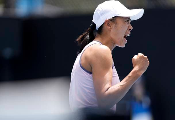(250116) -- MELBOURNE, Jan. 16, 2025 -- Zhang Shuai reacts during the women s singles 2nd round match between Zhang Shuai of China and Yulia Putintseva of Kazakhstan at Australian Open tennis tournament in Melbourne, Australia, Jan. 16, 2025. ) (SP)AUSTRALIA-MELBOURNE-TENNIS-AUSTRALIAN OPEN-DAY 5 MaxPing 
