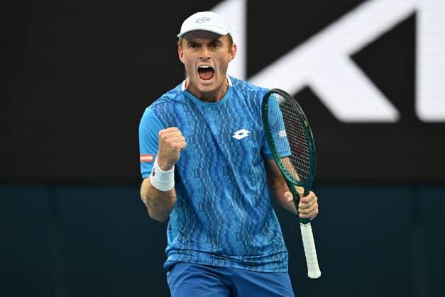 TENNIS AUSTRALIAN OPEN, Tristan Schoolkate of Australia reacts after winning the first set during his round 2 match against Jannik Sinner of Italy during the 2025 Australian Open at Melbourne Park in Melbourne, Thursday, January 16, 2025. ( NO ARCHIVING, EDITORIAL USE ONLY, NO USE IN BOOKS WITHOUT CONSENT MELBOURNE VICTORIA AUSTRALIA  Copyright: xLUKASxCOCHx 20250116134999485340