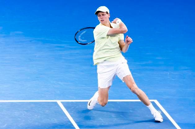 MELBOURNE, VIC - JANUARY 16: Jannik Sinner of Italy in action during Round 2 of the 2025 Australian Open on January 16 2025, at Melbourne Park in Melbourne, Australia. (Photo by Jason Heidrich Icon Sportswire) TENNIS: JAN 16 Australian Open EDITORIAL USE ONLY Icon250116216