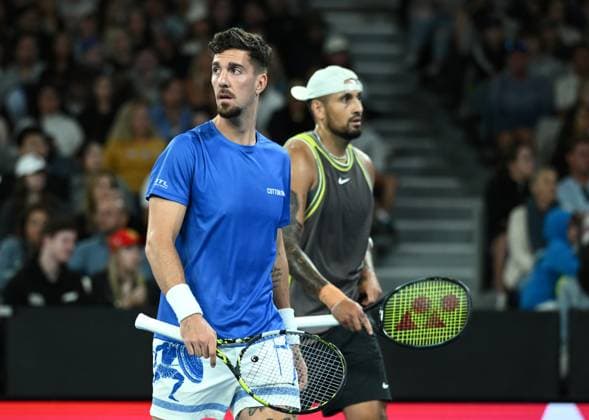 TENNIS AUSTRALIAN OPEN, Thanasi Kokkinakis and Nick Kyrgios of Australia sits between games during their round 1 Doubles match against James Duckworth and Aleksandar Vukic of Australia during the 2025 Australian Open at Melbourne Park in Melbourne, Thursday, January 16, 2025. ( NO ARCHIVING, EDITORIAL USE ONLY, NO USE IN BOOKS WITHOUT CONSENT MELBOURNE VICTORIA AUSTRALIA  Copyright: xJOELxCARRETTx 20250116186493496452