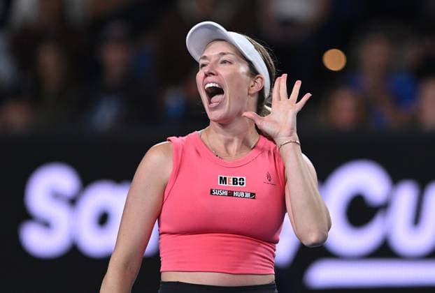 Sport Themen der Woche KW03 Sport Bilder des Tages TENNIS AUSTRALIAN OPEN, Danielle Collins of USA reacts to the crowd after winning her round 2 match against Destanee Aiava of Australia during the 2025 Australian Open at Melbourne Park in Melbourne, Thursday, January 16, 2025. ( NO ARCHIVING, EDITORIAL USE ONLY, NO USE IN BOOKS WITHOUT CONSENT MELBOURNE VICTORIA AUSTRALIA  Copyright: xLUKASxCOCHx 20250116134196796105
