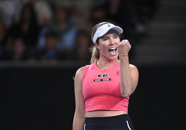 TENNIS AUSTRALIAN OPEN, Danielle Collins of USA reacts to the crowd after winning her round 2 match against Destanee Aiava of Australia during the 2025 Australian Open at Melbourne Park in Melbourne, Thursday, January 16, 2025. ( NO ARCHIVING, EDITORIAL USE ONLY, NO USE IN BOOKS WITHOUT CONSENT MELBOURNE VICTORIA AUSTRALIA  Copyright: xLUKASxCOCHx 20250116120771264944