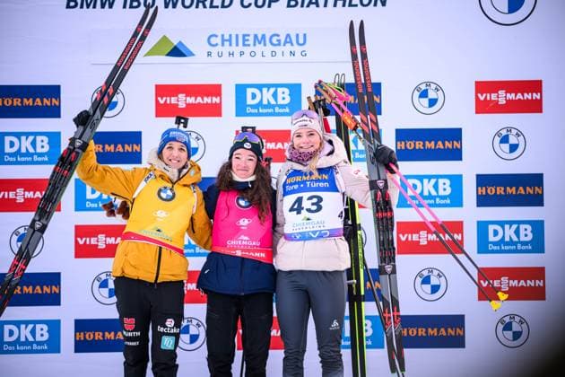 Bilder des Jahres 2025, Sport 01 Januar Sport Themen der Woche KW03 Sport Bilder des Tages RUHPOLDING, GERMANY - 16 JANUARY, 2025: Lou Jeanmonnot, FRA, Franziska Preuss, GER, Amy Baserga, SUI - Women 15 km Individual Competition, BMW IBU World Cup. . For editorial use only. Resale or distribution is prohibited.  Copyright: xVitaliixKliuievx