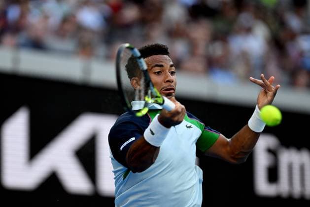 TENNIS AUSTRALIAN OPEN, Arthur Fils of France returns during his round three match against Ugo Humbert of France during the 2025 Australian Open at Melbourne Park in Melbourne, Friday, January 17, 2025. ( NO ARCHIVING, EDITORIAL USE ONLY, NO USE IN BOOKS WITHOUT CONSENT MELBOURNE VICTORIA AUSTRALIA  Copyright: xLUKASxCOCHx 20250117131613837229