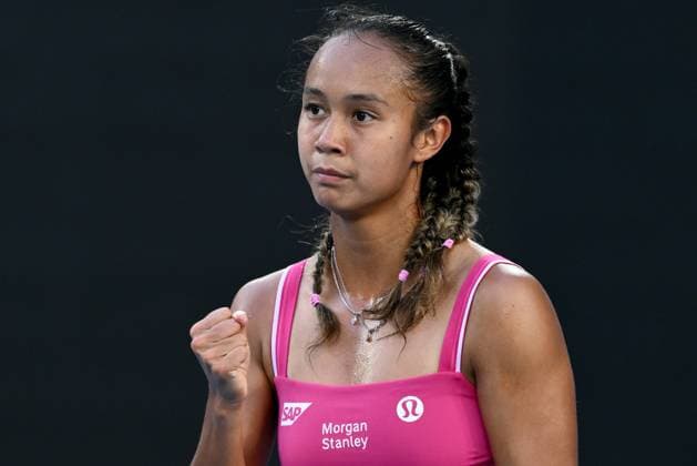 TENNIS AUSTRALIAN OPEN, Leylah Fernandez of Canada reacts during her round three match against Coco Gauff of USA during the 2025 Australian Open at Melbourne Park in Melbourne, Friday, January 17, 2025. ( NO ARCHIVING, EDITORIAL USE ONLY, NO USE IN BOOKS WITHOUT CONSENT MELBOURNE VICTORIA AUSTRALIA  Copyright: xJOELxCARRETTx 20250117144274391065