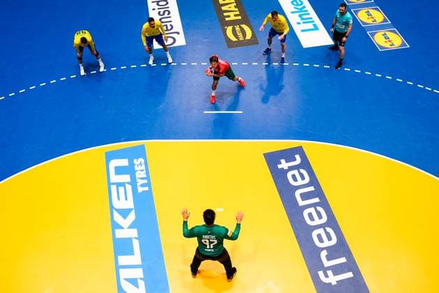 Handball World Cup 2025 men Portugal Brazil Fornebu 20250117 Portugals Antonio Areia takes a free throw during the World Cup handball match between Portugal and Brazil in Unity Arena Photo Beate Oma Dahle NTB Fornebu Norway EDITORIAL USE ONLY RESTRICTED USE FOR BETTING COMPANIES  Copyright: xBeatexOmaxDahlex xNTBx
