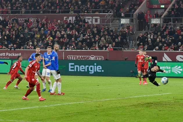 Myron van Brederode (Duesseldorf 10) erzielt das Tor zum 1:0 17.01.2025 Fussball Fortuna Duesseldorf vs SV Darmstadt 98, Merkur Spiel-Arena, Duesseldorf, DFB DFL REGULATIONS PROHIBIT ANY USE OF PHOTOGRAPHS AS IMAGE SEQUENCES AND OR QUASI-VIDEO NRW Germany Copyright: xpepphotox xSaschaxWeizx pep00321, pep_20250117_hm_5448