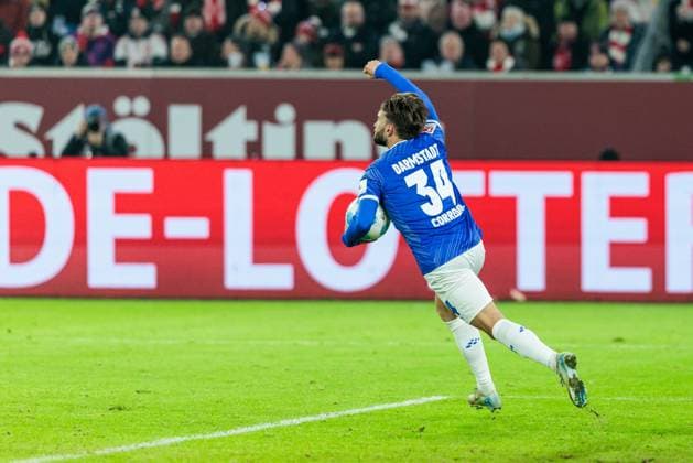 2. Fussball Bundesliga: Fortuna Düsseldorf 1895 - SV Darmstadt 98; 17.01.2025 Killian Julian Corredor (SV Darmstadt 98, 34) bejubelt seinen 2:1 Treffer durch Elfmeter 2. Fussball Bundesliga: Fortuna Düsseldorf 1895 - SV Darmstadt 98, Düsseldorf, Merkur Spiel-Arena am 17.01.2025 DFL REGULATIONS PROHIBIT ANY USE OF PHOTOGRAPHS AS IMAGE SEQUENCES AND OR QUASI-VIDEO.