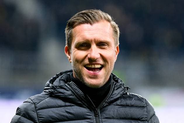 Markus Kroesche (Eintarcht Frankfurt) vor dem Spiel, GER, Eintracht Frankfurt vs. Borussia Dortmund, Fussball, 1. Bundesliga, 18. Spieltag, Saison 2024 2025, 17.01.2025. DFL REGULATIONS PROHIBIT ANY USE OF PHOTOGRAPHS as IMAGE SEQUENCES and or QUASI-VIDEO. GER, Eintracht Frankfurt vs. Borussia Dortmund, Fussball, 1. Bundesliga, 18. Spieltag, Saison 2024 2025, 17.01.2025. Frankfurt *** Markus Kroesche Eintracht Frankfurt before the match, GER, Eintracht Frankfurt vs Borussia Dortmund, Football, 1 Bundesliga, Matchday 18, Season 2024 2025, 17 01 2025 DFL REGULATIONS PROHIBIT ANY USE OF PHOTOGRAPHS as IMAGE SEQUENCES and or QUASI VIDEO GER, Eintracht Frankfurt vs Borussia Dortmund, Football, 1 Bundesliga, Matchday 18, Season 2024 2025, 17 01 2025 Frankfurt Copyright: xEibner-Pressefoto FlorianxWieganx EP_FWD