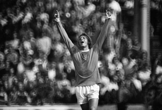 Archivbilder der Woche SPORT KW03 Football - 1973 FA Charity Shield - Manchester City 0 Burnley 1 City s Denis Law at Maine Road. 