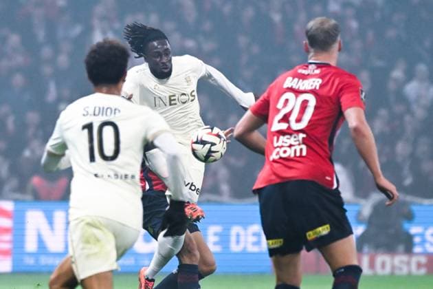 Fußball, OSC Lille - OGC Nizza FOOTBALL : Lille vs Nice - Ligue 1 - 17 01 20225 Evann GUESSAND ( 29 - Nice ) during the Ligue 1 match between Lille OSC and OGC Nice at Stade Pierre Mauroy on January 17 , 2025 in Lille, France. ( Photo by Dante Badano PsnewZ ) - LilleFrance  Copyright: xDantexBadanox