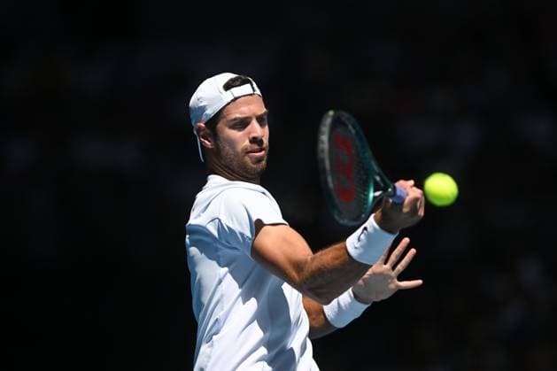 TENNIS AUSTRALIAN OPEN, Karen Khachanov of Russia returns during his round three match against Alex Michelsen of USA during the 2025 Australian Open at Melbourne Park in Melbourne, Saturday, January 18, 2025. ( NO ARCHIVING, EDITORIAL USE ONLY, NO USE IN BOOKS WITHOUT CONSENT MELBOURNE VICTORIA AUSTRALIA  Copyright: xLUKASxCOCHx 20250118137340966636
