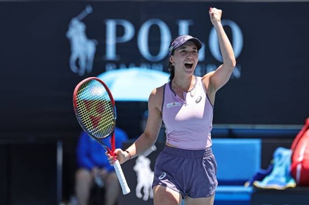 Eva Lys, GER, after third round of 2025 Australian Open in Melbourne, 18 01 2025; -