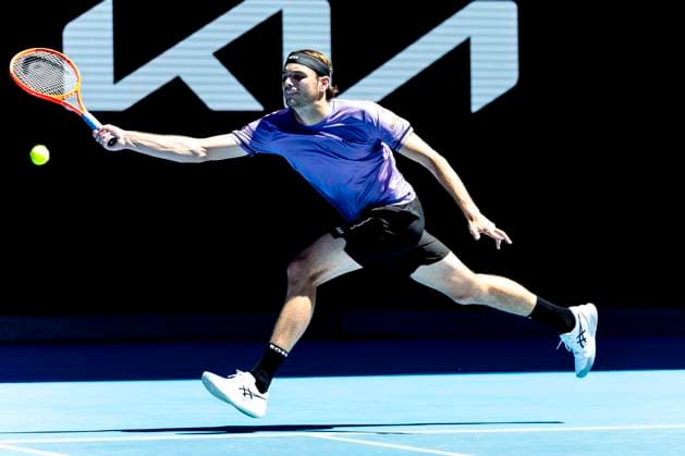 MELBOURNE, VIC - JANUARY 18: Taylor Fritz of the United States of America in action during Round 3 of the 2025 Australian Open on January 18 2025, at Melbourne Park in Melbourne, Australia. (Photo by Jason Heidrich Icon Sportswire) TENNIS: JAN 18 Australian Open EDITORIAL USE ONLY Icon250118115