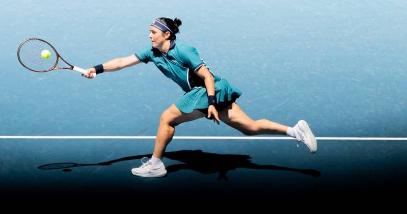 (250118) -- MELBOURNE, Jan. 18, 2025 -- Ons Jabeur hits a return during the women s singles 3rd round match between Emma Navarro of the United States and Ons Jabeur of Tunisia at Australian Open tennis tournament in Melbourne, Australia, Jan. 18, 2025. (Photo by Xinhua) (SP)AUSTRALIA-MELBOURNE-TENNIS-AUSTRALIAN OPEN-DAY 7 HuxJingchen 