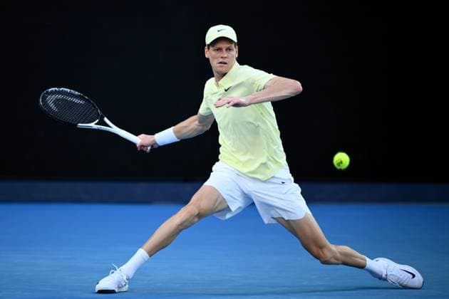 TENNIS AUSTRALIAN OPEN, Jannik Sinner of Italy returns during his round three match against Marcos Giron of USA during the 2025 Australian Open at Melbourne Park in Melbourne, Saturday, January 18, 2025. ( NO ARCHIVING, EDITORIAL USE ONLY, NO USE IN BOOKS WITHOUT CONSENT MELBOURNE VICTORIA AUSTRALIA  Copyright: xJOELxCARRETTx 20250118161666213725