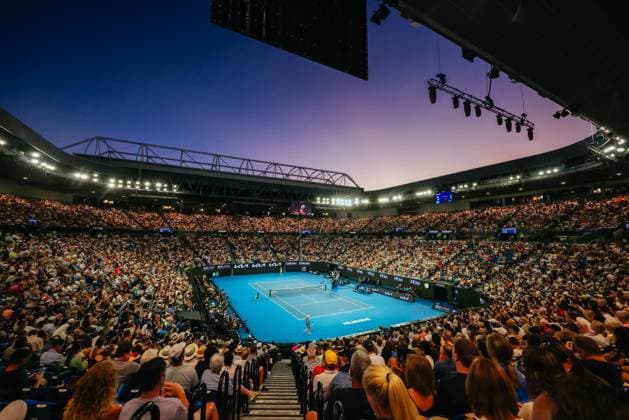 January 18, 2025: MELBOURNE, AUSTRALIA - JANUARY 18: Rod Laver Arena stadium atmosphere as Jannik Sinner of Italy plays Marcos Giron of USA on day seven of the 2025 Australian Open at Melbourne Park on January 18, 2025 in Melbourne, Australia. - ZUMAp121 20250118_zsp_p121_169 Copyright: xChrisxPutnamx