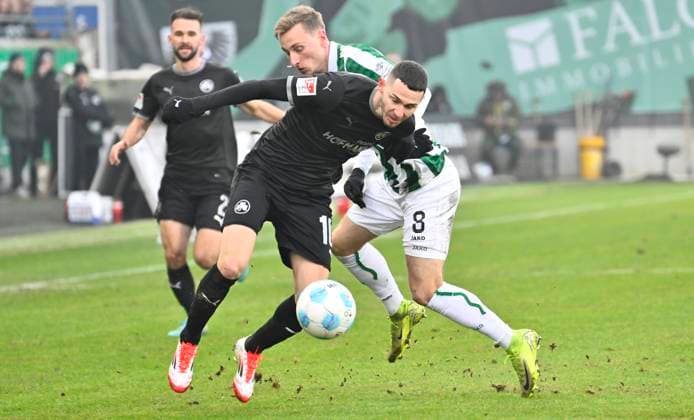 18.01.2025 - Fussball - Saison 2024 2025 - 2. Fussball - Bundesliga - 18. Spieltag: SC Preußen Preussen Münster SCP - SpVgg Greuther Fürth ( Kleeblatt ) - Sportfoto Zink - xwoxzix - DFL regulations prohibit any use of photographs as image sequences and or quasi-video - only for editorial use - Branimir Hrgota (10, SpVgg Greuther Fürth ) Marlon Mustapha (8, SpVgg Greuther Fürth )