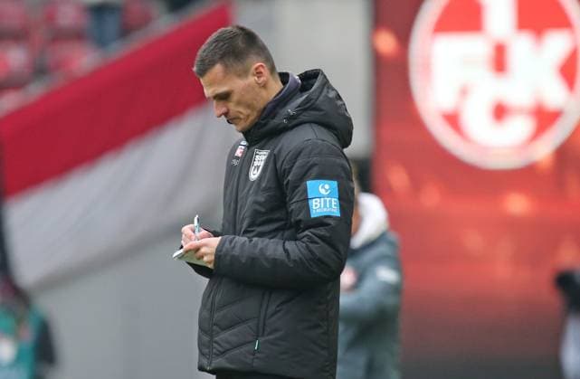 18.01.2025, xmohx, Fussball 2.Bundesliga, 1.FC Kaiserslautern - SSV Ulm 1846 Fußball emspor, v.l. Trainer Thomas Wörle (Ulm) (DFL DFB REGULATIONS PROHIBIT ANY USE OF PHOTOGRAPHS as IMAGE SEQUENCES and or QUASI-VIDEO) Kaiserslautern