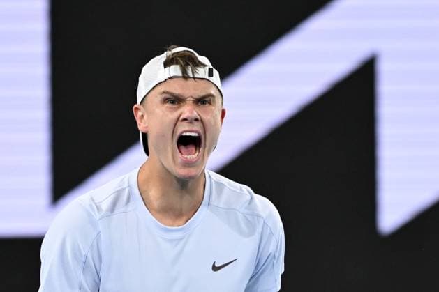 TENNIS AUSTRALIAN OPEN, Holger Rune of Denmark reacts during his round three match against Miomir Kecmanovic of Serbia during the 2025 Australian Open at Melbourne Park in Melbourne, Saturday, January 18, 2025. ( NO ARCHIVING, EDITORIAL USE ONLY, NO USE IN BOOKS WITHOUT CONSENT MELBOURNE VICTORIA AUSTRALIA  Copyright: xLUKASxCOCHx 20250119146050254715
