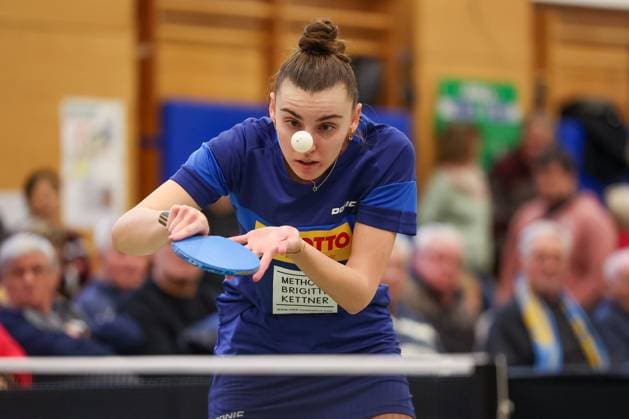 Sport Themen der Woche KW03 Sport Bilder des Tages 2025.01.18 Tischtennis Damen 1. Bundesliga TSV Langstadt - TTG Bingen MuÌˆnster-Sarmsheim v.l., Lea Rakovac (CZE Tischtennis Damen 1.Bundesliga TTG Bingen Münster-Sarmsheim) macht einen Aufschlag. *** 2025 01 18 Table tennis women 1 Bundesliga TSV Langstadt TTG Bingen Münster Sarmsheim v l , Lea Rakovac CZE Table tennis women 1 Bundesliga TTG Bingen Münster Sarmsheim makes a serve Copyright: JoaquimxFerreira
