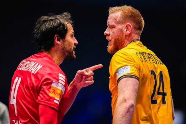 Handball World Championship 2025 men Chile Sweden Fornebu 20250118 Chile s Erwin Feuchtmann and Sweden s Jim Gottfridsson during the World Championship handball match between Chile and Sweden in Unity Arena Photo Beate Oma Dahle NTB Fornebu Norway EDITORIAL USE ONLY RESTRICTED USE FOR BETTING COMPANIES  Copyright: xBeatexOmaxDahlex xNTBx