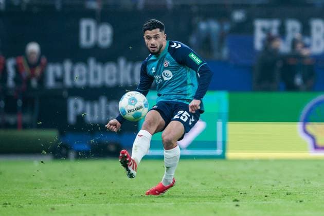 2. Fussball Bundesliga: Hamburger SV - 1. FC Köln; 18.01.2025 Jusuf Gazibegovic (1. FC Köln, 25) am Ball 2. Fussball Bundesliga: Hamburger SV - 1. FC Köln, Hamburg, Volksparkstadion am 18.01.2025 DFL REGULATIONS PROHIBIT ANY USE OF PHOTOGRAPHS AS IMAGE SEQUENCES AND OR QUASI-VIDEO.