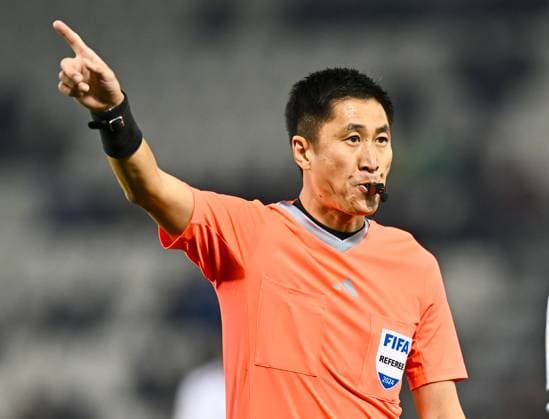 AL SADD SC vs AL WASL FC -QATAR-UAE SUPER CUP Referee Ma Ning reacts during the Super Shield of the Qatar-UAE Super Cup match between QatarÕs Al Sadd SC and United Arab Emirates Al Wasl FC at Jassim Bin Hamad Stadium in Doha, Qatar, on January 18, 2025. DOHA Qatar Copyright: xNOUSHADx