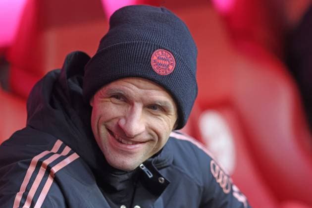25 Thomas Müller (FCB) Portraet, Portrait, Bank, Fussball 1. BL FC Bayern München - VfL Wolfsburg 18.01.2025 Allianz Arena FOTO: Mladen Lackovic LakoPress