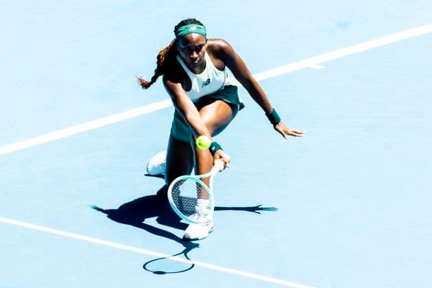 MELBOURNE, VIC - JANUARY 19: Coco Gauff of the United States of America in action during Round 4 of the 2025 Australian Open on January 19 2025, at Melbourne Park in Melbourne, Australia. (Photo by Jason Heidrich Icon Sportswire) TENNIS: JAN 19 Australian Open EDITORIAL USE ONLY Icon250119128