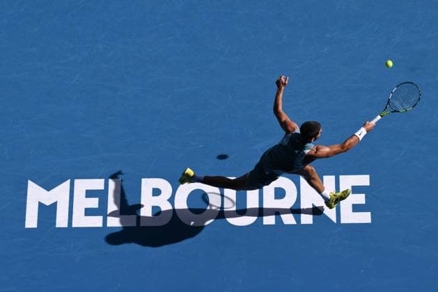TENNIS AUSTRALIAN OPEN, Carlos Alcaraz of Spain plays a shot during his round four match against Jack Draper of Great Britain during the 2025 Australian Open at Melbourne Park in Melbourne, Sunday, January 19, 2025.( NO ARCHIVING, EDITORIAL USE ONLY, NO USE IN BOOKS WITHOUT CONSENT MELBOURNE VICTORIA AUSTRALIA  Copyright: xJOELxCARRETTx 20250119136836496860