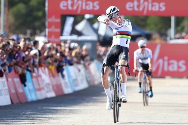 Dutch Tibor Del Grosso and pictured as he crosses the finish line of the men s U23 race at the cyclocross cycling event in Benidorm, Spain, , stage 12 14 in the UCI World Cup competition. DAVIDxPINTENS  x110713321x