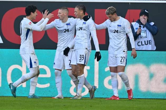 Paderborn, Home Deluxe Arena, 19.01.25, GER, Herren, 2.Bundesliga, Saison 2024-2025, SC Paderborn 07 - Hertha BSC Berlin Bild: Derry SCHERHANT (Hertha BSC) jubelt nach seinem Tor zum 0:1 Only for editorial use! DFL regulations prohibit any use of photographs as image sequences and or quasi-video. NRW Deutschland