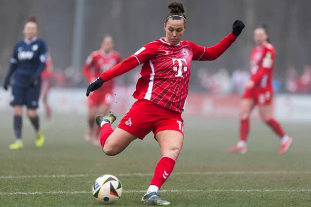 Testspiel Frauen: 1. FC Köln - VfL Bochum, 19.01.2025 Nicole Billa (1. FC Köln, 17) erzielt das Tor zur 1:0 Führung. Testspiel Frauen, 1. FC Köln - VfL Bochum, am 19.01.2025, Geißbockheim, Köln Copyright: xBEAUTIFULxSPORTS Meuselx