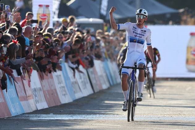 Belgian Thibau Nys celebrates as he crosses the finish line to win the men s elite race at the cyclocross cycling event in Benidorm, Spain, , stage 12 14 in the UCI World Cup competition. DAVIDxPINTENS  x110724697x