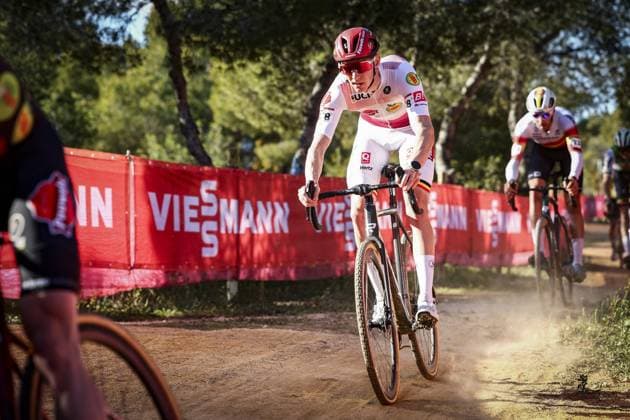Belgian Michael Vanthourenhout pictured in action during the men s elite race at the cyclocross cycling event in Benidorm, Spain, Sunday 19 January 2025, stage 12 14 in the UCI World Cup competition. DAVIDxPINTENS  x110726989x