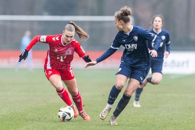 Testspiel Frauen: 1. FC Köln - VfL Bochum, 19.01.2025 Alena Bienz (1. FC Köln, 11), Franziska Wenzel (VfL Bochum, 31). Testspiel Frauen, 1. FC Köln - VfL Bochum, am 19.01.2025, Geißbockheim, Köln Copyright: xBEAUTIFULxSPORTS Meuselx
