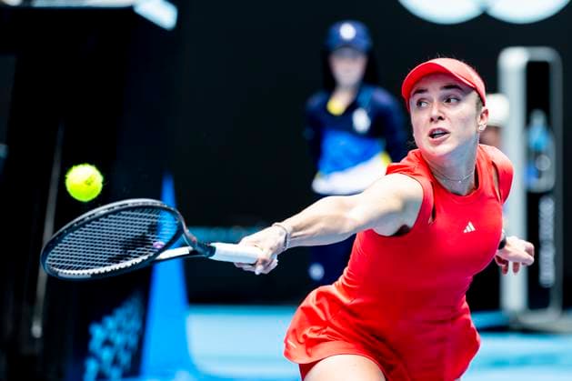 MELBOURNE, VIC - JANUARY 20: Elina Svitolina of Ukraine in action during Round 4 of the 2025 Australian Open on January 20 2025, at Melbourne Park in Melbourne, Australia. (Photo by Jason Heidrich Icon Sportswire) TENNIS: JAN 20 Australian Open EDITORIAL USE ONLY Icon250120003