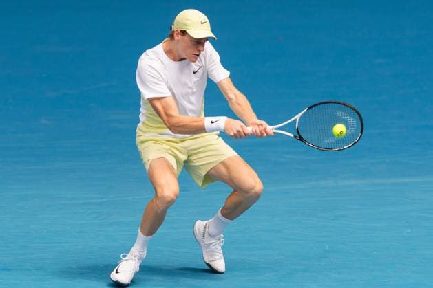 Tennis 2025: Australian Open Day 9 January 20, 2025: 1st seed JANNIK SINNER of Italy in action against 13th seed HOLGER RUNE of Denmark on Rod Laver Arena in a Men s Singles 4th round match on day 9 of the 2025 Australian Open in Melbourne, Australia. Sydney Low Cal Media(Credit Image: Â Sydney Low Cal Sport Media) Melbourne Victoria Australia EDITORIAL USE ONLY Copyright: xx ZUMA-20250120_faf_c04_020.jpg SydneyxLowx csmphotothree347049