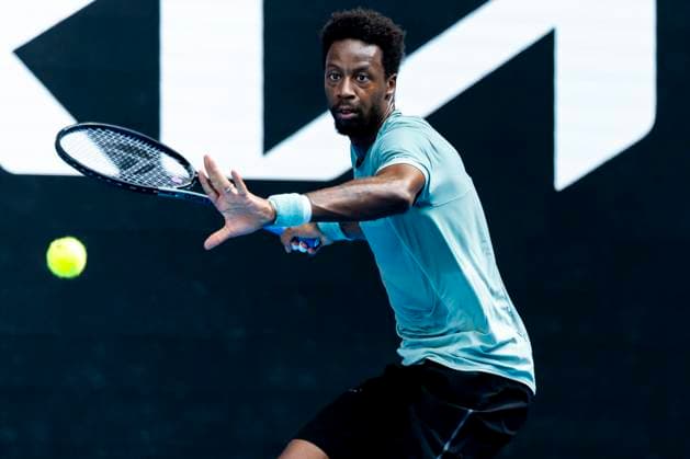 MELBOURNE, VIC - JANUARY 20: Gael Monfils of France in action during Round 4 of the 2025 Australian Open on January 20 2025, at Melbourne Park in Melbourne, Australia. (Photo by Jason Heidrich Icon Sportswire) TENNIS: JAN 20 Australian Open EDITORIAL USE ONLY Icon250120161