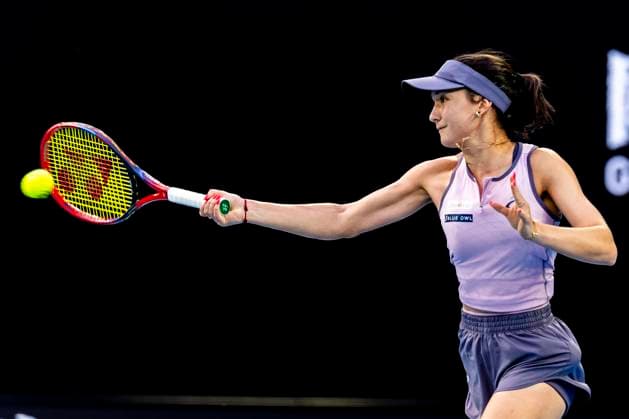 MELBOURNE, VIC - JANUARY 20: Eva Lys of Germany in action during Round 4 of the 2025 Australian Open on January 20 2025, at Melbourne Park in Melbourne, Australia. (Photo by Jason Heidrich Icon Sportswire) TENNIS: JAN 20 Australian Open EDITORIAL USE ONLY Icon250120246