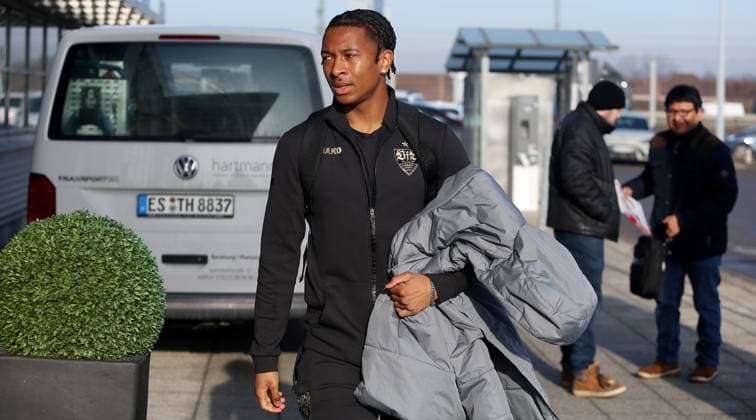 BAU 20.01.2025 Stuttgart Fußball VfB Stuttgart Abflug nach Bratislava, Jarzinho Malanga