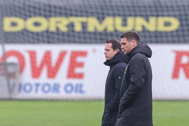 Sport Bilder des Tages 20.01.2025, Abschlusstraining Borussia Dortmund, UEFA Champions League, v. l. Geschäftsführer Lars Ricken (Borussia Dortmund), Sportdirektor Sebastian Kehl (Borussia Dortmund), Dortmund BVB Trainingsgelände NRW Deutschland xRHR-FOTO DEx Copyright: DennisxEwert RHR-FOTOx RHR-FOTO DE