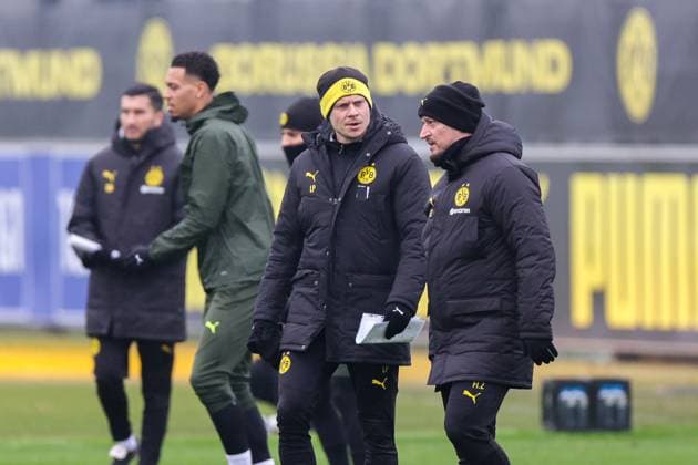 20.01.2025, Abschlusstraining Borussia Dortmund, UEFA Champions League, v. l. Co-Trainer Lukasz Piszczek (Borussia Dortmund), Videoanalyst Fisnik Zejnullahu (Borussia Dortmund), Dortmund BVB Trainingsgelände NRW Deutschland xRHR-FOTO DEx Copyright: DennisxEwert RHR-FOTOx RHR-FOTO DE