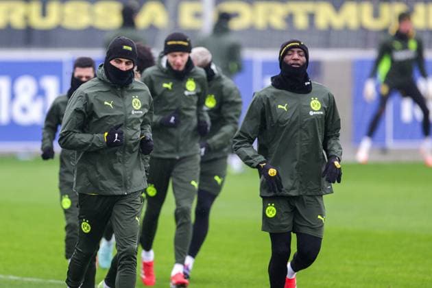 20.01.2025, Abschlusstraining Borussia Dortmund, UEFA Champions League, v. l. Emre Can (Borussia Dortmund), Serhou Guirassy (Borussia Dortmund), Dortmund BVB Trainingsgelände NRW Deutschland xRHR-FOTO DEx Copyright: DennisxEwert RHR-FOTOx RHR-FOTO DE