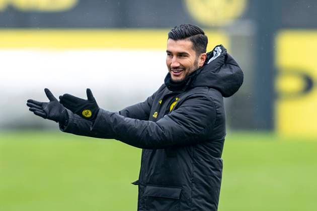 20.01.2025: Fußball: Training von Borussia Dortmund vor dem Spiel in der Champions League beim FC Bologna. Dortmunds Trainer Nuri Sahin reagiert. Copyright: xDavidxInderliedx