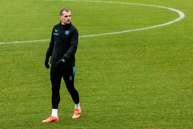 UEFA Champions League: Abschlusstraining Bayer 04 Leverkusen; 20.01.2025 Granit Xhaka (Bayer 04 Leverkusen, 34) UEFA Champions League: Abschlusstraining Bayer 04 Leverkusen vor dem Auswärtsspiel gegen Atletico Madrid; Ulrich-Haberland-Stadion, Leverkusen am 20.01.2025 Copyright: xBEAUTIFULxSPORTS Wunderlx