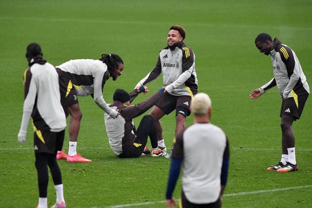 Khephren Thuram of Juventus FC ,Nicolas Gonzales of Juventus FC and Weston MCKennie of Juventus FC during Champions League 2024 2025 training at JTC Continassa on January 20, 2025 in Turin, Italy - ph Giuliano Marchisciano  Copyright: xGiulianoxMarchisciano IPAxSportx xipa-agency.netx xx IPA_53155971 IPA_Agency_IPA53155971