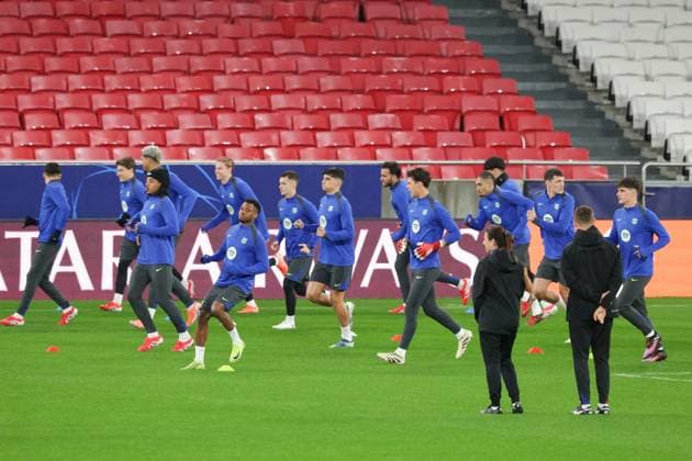 Portugal, Estadio do SL Benfica Lisbon 20. January 2025 Uefa Champions League phase 2024 25 Matchday 7, Pressekonferenz , Training S.L.Benfica - FC Barcelona, Barca v.l. FC Barcelona beim letztenTraining vor dem Spiel gegen SL Benfica Copyright: HMBxMedia FernandoxSoares